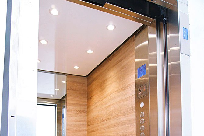 Fourniture et installation d’un ascenseur pour un immeuble R+7